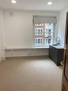 39-40 St. James's Place, St James's Place, Office To Let - IMG_3318.jpg