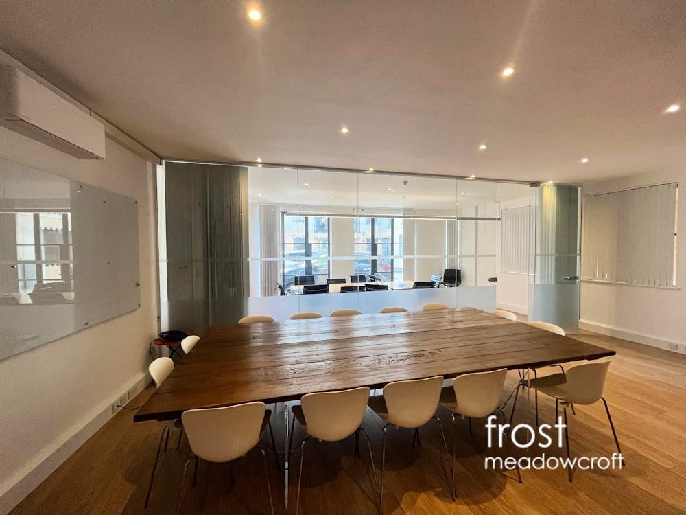 5 Plato Place, Fulham, Office To Let / For Sale - Plato Place Desk  Boardroom.JPG