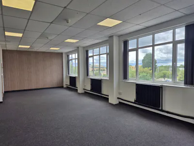 Europa Business Park, Cheadle, Industrial/Logistics / Office To Let - 20260619_132211.jpg