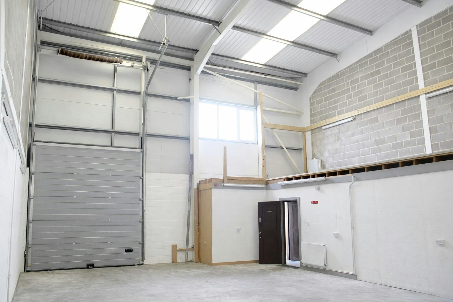 Unit 9 RO24, Harlow, Industrial To Let - ChatGPT Image Apr 7, 2026, 12_38_00 PM.jpg