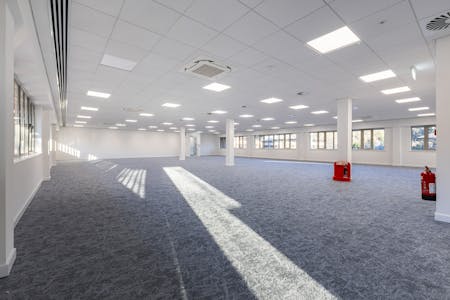 First Floor, Hampden Court, High Wycombe, Office To Let - 101969_Hampden-Court-Kingsmead-Business-Park (6).jpg