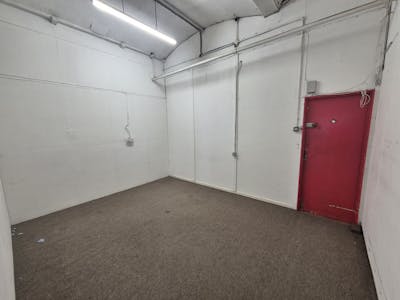 2a, Hallam Mill, Stockport, Industrial/Logistics / Leisure / Retail To Let - 20250812_134929.jpg