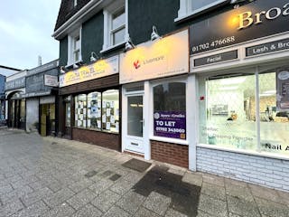 74-76 Broadway, Leigh-on-Sea, Retail To Let - IMG_1551.jpeg