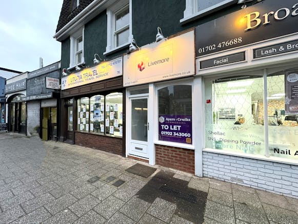 74-76 Broadway, Leigh-on-Sea, Retail To Let - IMG_1551.jpeg
