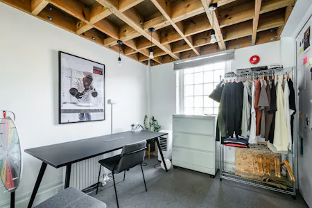 The Pump House, Second Floor, 10 Chapel Place, Shoreditch, Office To Let - Pump House 2F  3.jpg