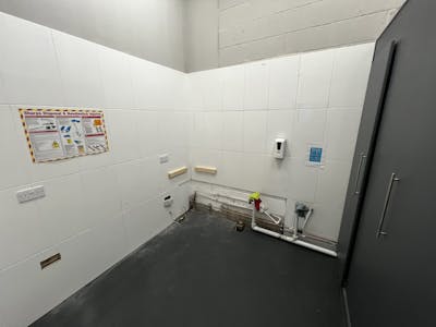 Unit 3, Vimto Gardens, Salford, High Street Retail To Let - IMG_0202.jpeg