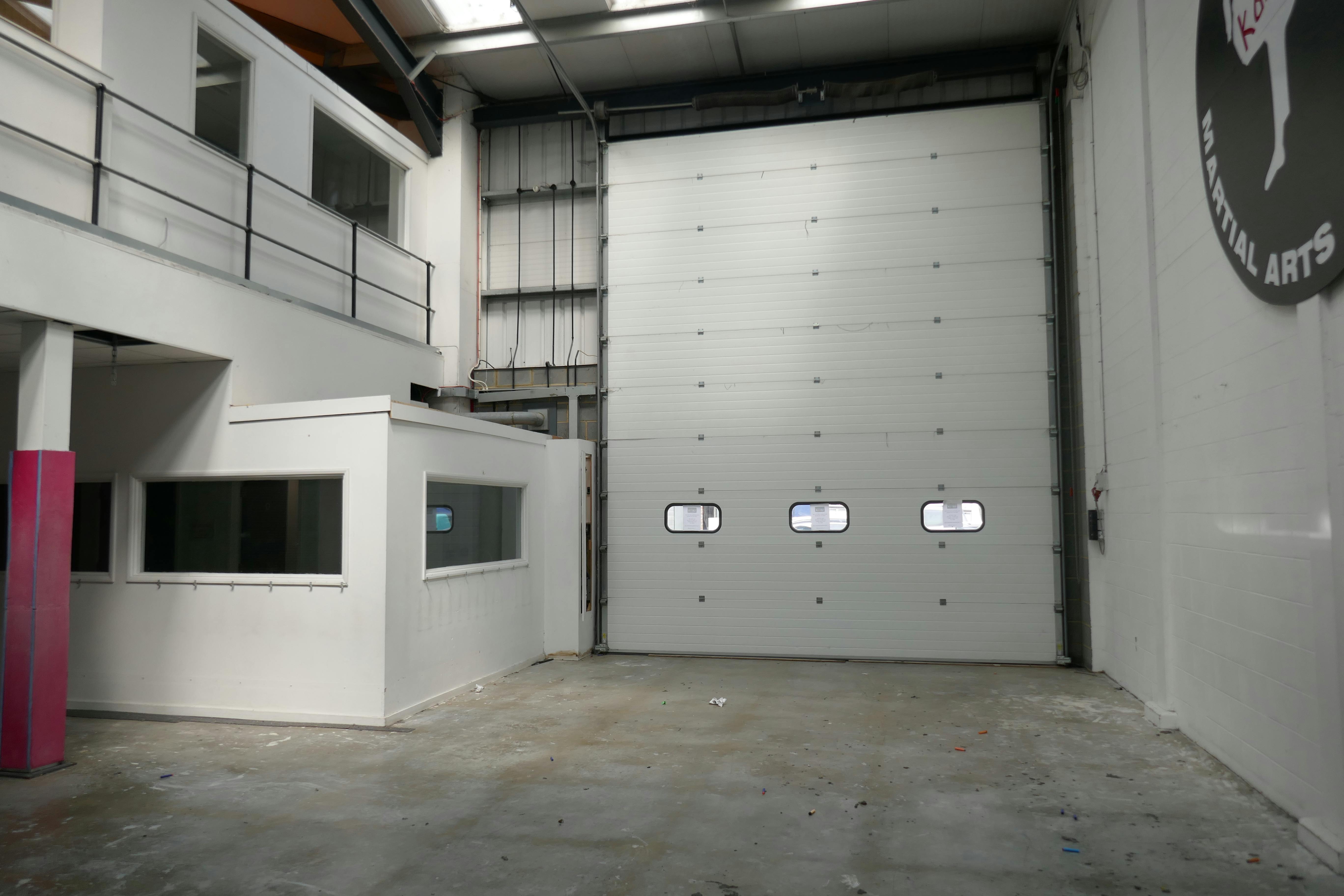 8 Orbital Business Centre, Waltham Abbey, Industrial To Let - P1050773.JPG