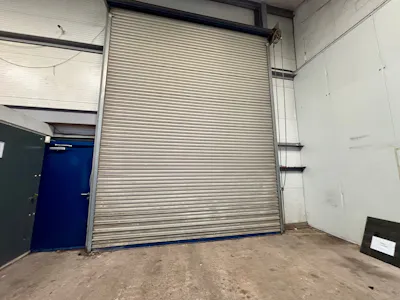Unit 16A, Springvale Industrial Estate, Cwmbran, Industrial To Let - IMG_6999.jpg