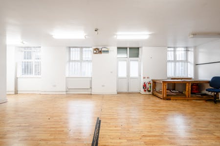 Unit 6 Feather Mews - 91-99 Fieldgate Street, London, Office To Let - Fieldgate St 99 U6  Low Res 4.jpg