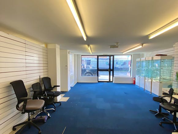 41-45 Chapel Street, Luton, Investment/Development / Retail For Sale - IMG_2625.JPG