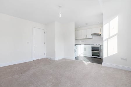 Woodlands Park Road, London, Maisonette To Let - Kitchen/Living Room