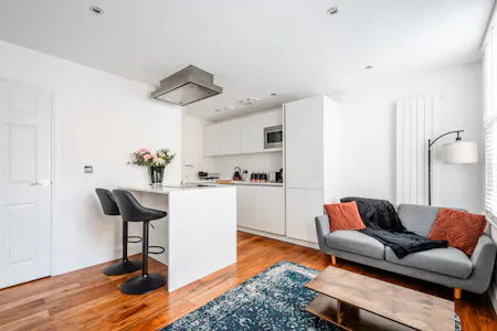 Flat 5 - 54a Artillery Lane, London, Residential For Sale - Artillery Ln 54a F5 - 3.jpg