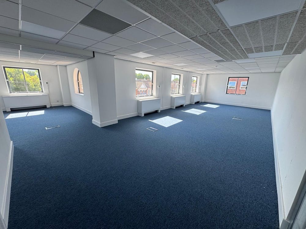 Second Floor Rear Suite, Kingswood House - IMG20250602WA0019.jpg