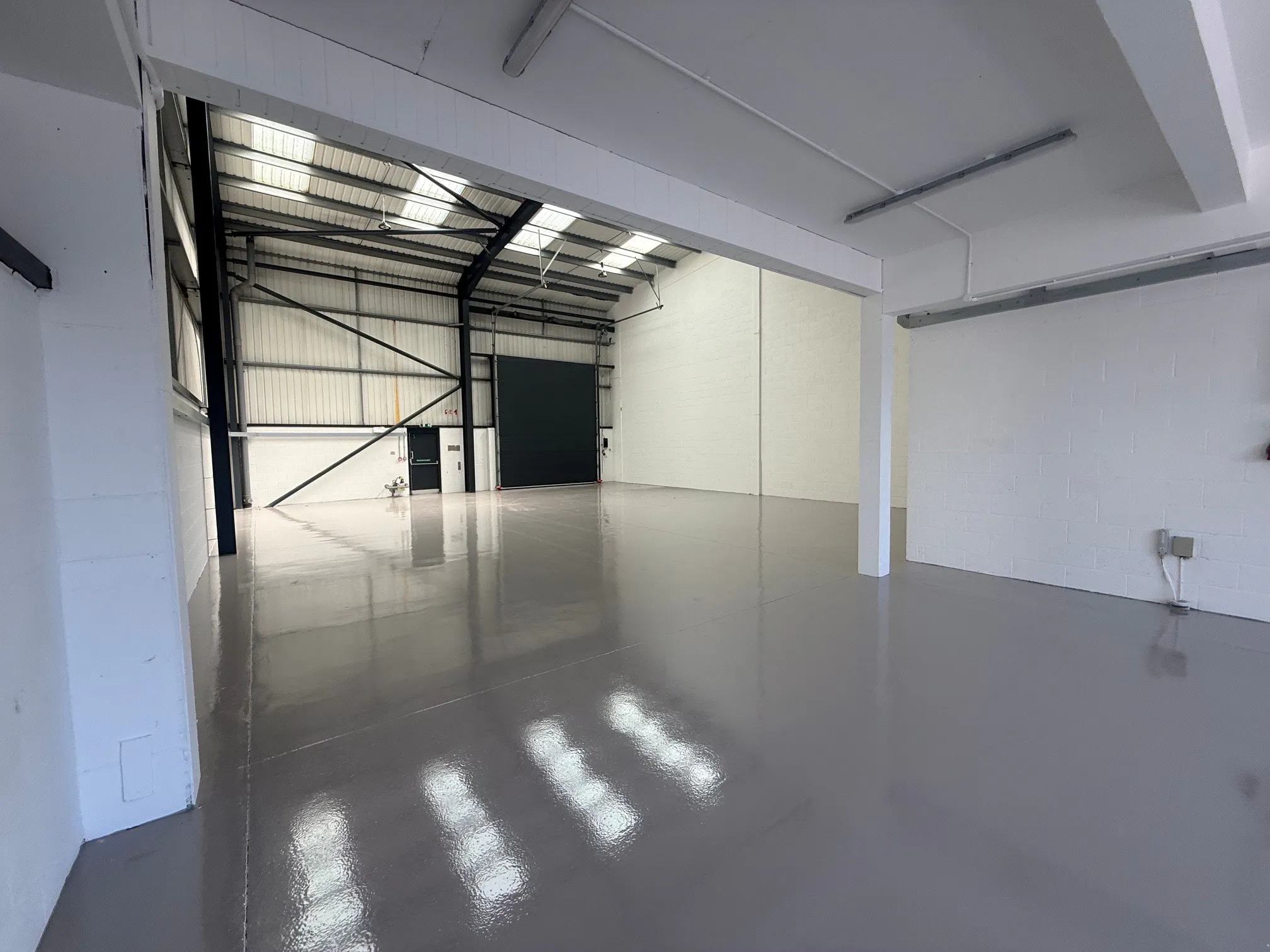 Unit 15 Woodside, South Marston Park, Swindon, Industrial To Let - 1x.jpg