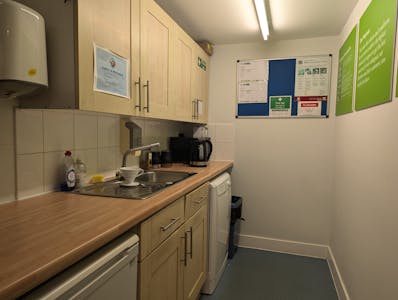 Tangent House, Watford, Office For Sale - PXL_20260319_104854503.jpg