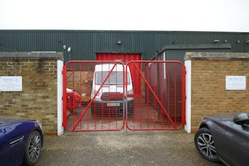 25 Horsecroft Place, Harlow, Industrial To Let - details1.JPG