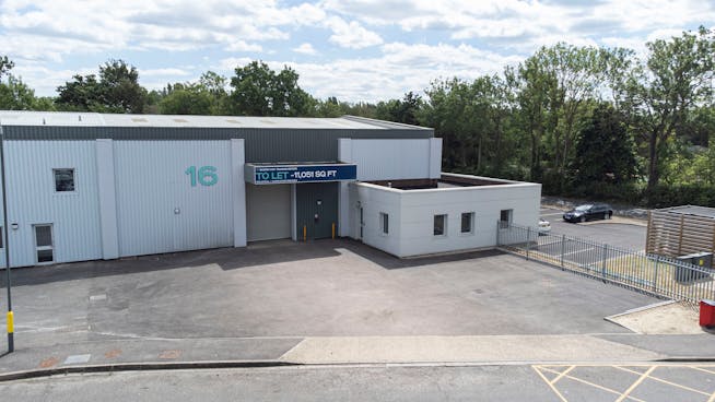 Unit 16, Saxon Way Trading Estate, West Drayton, Industrial / Warehouse To Let - 1.jpg
