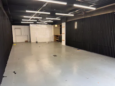 Unit 11/12 Eldon Court, 96/98 Devonshire Street, Sheffield, Cafe (A1) / Class E Retail / Leisure / E (Commercial / Business / Service) / Hot Food Takeaway / QSR / Retail / High Street Retail / Retail - In Town To Let - 20260521_133249099_iOS.jpg