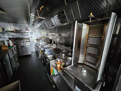 120 Burton Road, Manchester, Hot Food Takeaway To Let - 20260909_122251.jpg
