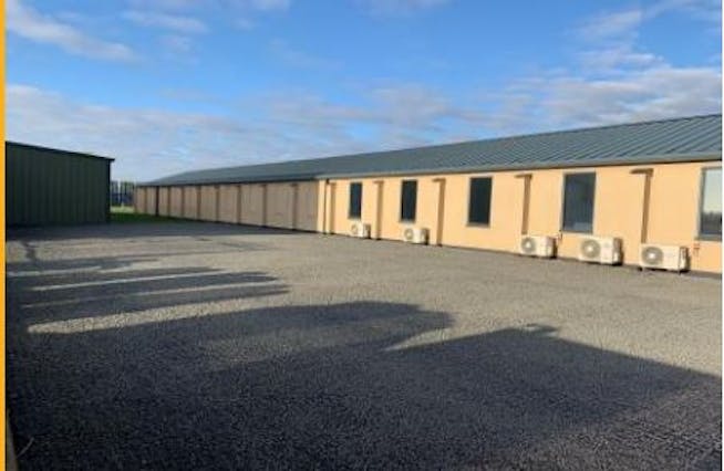 Unit 14, Roseland Business Park, Newark, Distribution Warehouse To Let - Unit 14 extenal Roseland.JPG