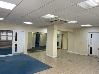 46 High Street, Heathfield, Retail To Let - pic 7.jpg