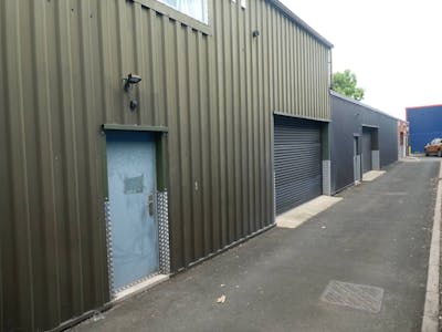 Unit 3 49H Pipers Road, Redditch, Industrial/Logistics To Let - Exterior Small 1.jpg