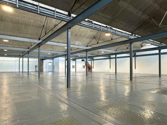 Unit 11a Britannia Estate, Leagrave Road, Luton, Industrial To Let - IMG_5578.JPG