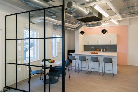 Cowcross Studios, London, Office To Let - 30-31CowcrossSt-25-4thFlr.jpg