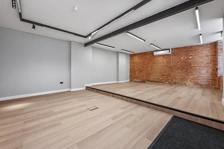 22 - 23 Brownlow Mews, London, Office To Let - OLPILBrownlowMews35.JPG