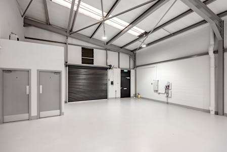 Oakbank Trading Estate, Garscube Road, Glasgow, Industrial To Let - DSC_0767.jpg