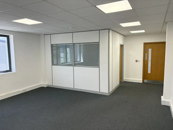 7 Harlow Mill Business Centre, Harlow, Industrial To Let - IMG_0904.jpeg