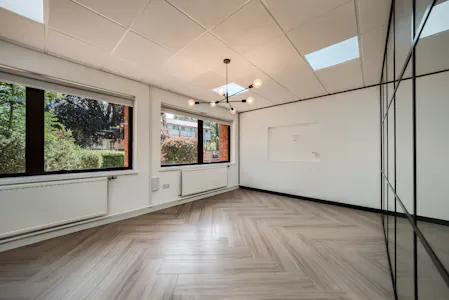 4 Vicarage Road, Birmingham, Office To Let - XT5A4982-HDR(3).jpg