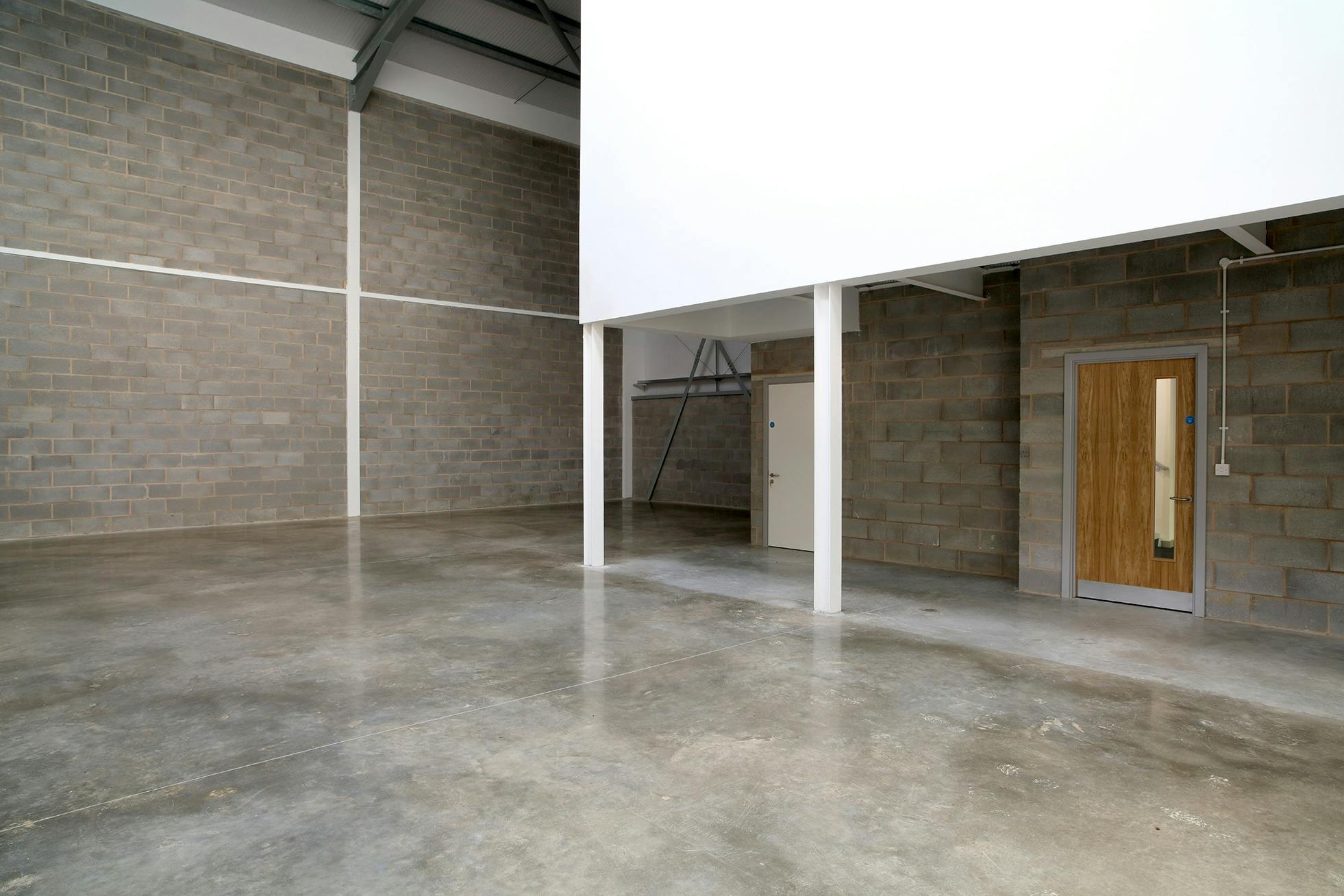Unit 214 The Simpson Buildings, Dunsfold Park, Cranleigh, Industrial / Warehouse To Let - AWP_9142.jpg