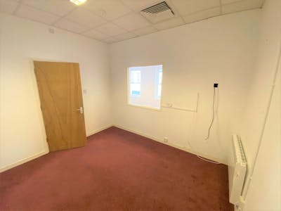 Unit 7, The High Street, Unit 7, Dumfries, Leisure / Retail To Let - IMG_2246.jpg