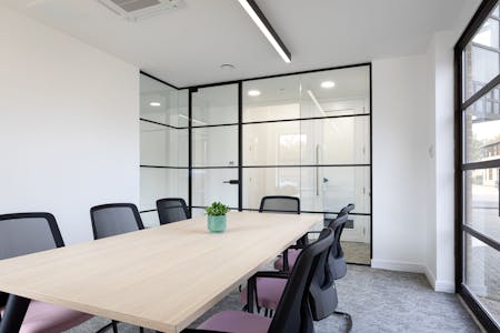 No.5 Windmill Business Village, Sunbury-on-Thames, Business Park / Office To Let - Store Property Windmill Business Village14.jpg