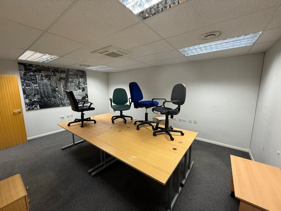 3b Sopwith Crescent, Wickford, Industrial / Office For Sale - IMG20251002WA0013.jpg