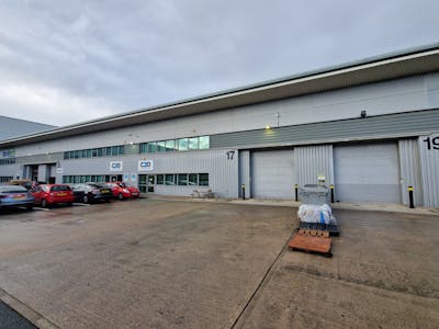 Unit 17, Manchester, Industrial/Logistics To Let - 20240912_083243.jpg