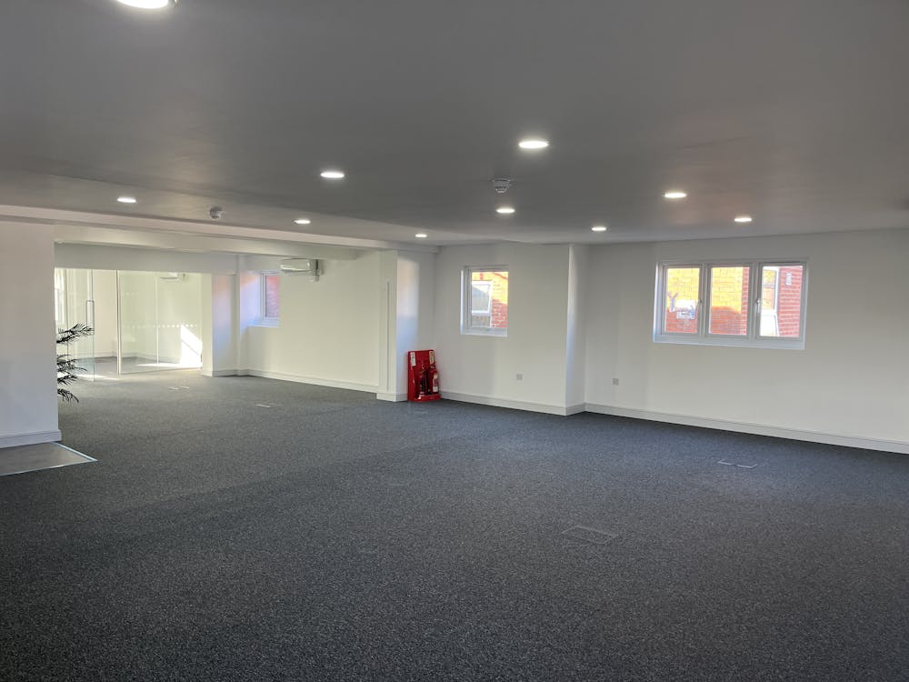 Second Floor Offices, 79-81 High Street - 20251104_133417573_iOS.jpg