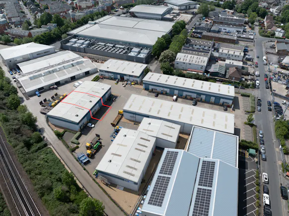 Unit 10, Redhill 23 Business Park, Redhill, Industrial To Let - 10 - 2.jpg