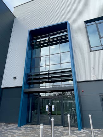 INTER, Tewin Road, Welwyn Garden City, Hertfordshire, Warehouse & Industrial To Let - IMG_2443.jpeg