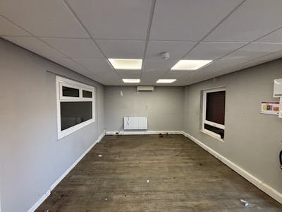 Unit 95/96, Portmanmoor Road Industrial Estate, Cardiff, Industrial To Let - IMG_5583.jpg