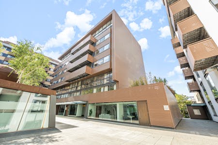 Unit B North Gainsborough Studios, London, Office To Let - 13069903684847de5fd8f.jpg