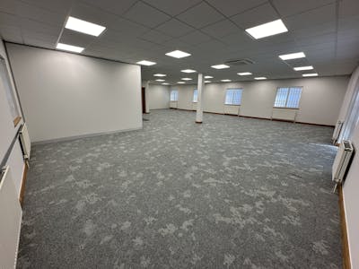 5 Woodside Court, Leeds, Office To Let - IMG_1787.JPG