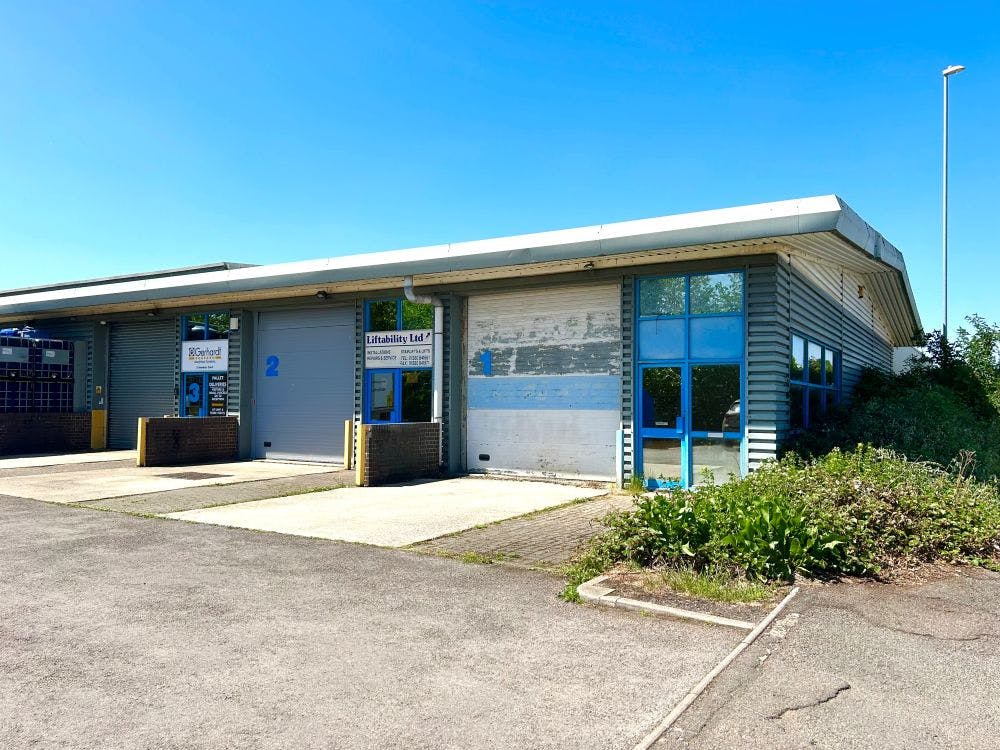 2 Avonbury Court, Brackley, Industrial For Sale - IMG_7654.jpg