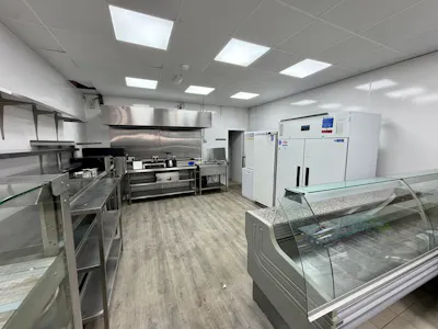 Takeaway Unit, 50 Mariner Street, Falkirk, Takeaway To Let - inside7.jpeg