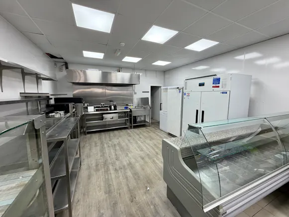 Takeaway Unit, 50 Mariner Street, Falkirk To Let - inside7.jpeg
