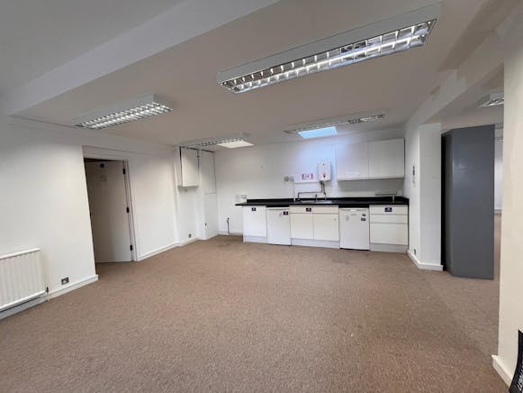 1st & 2nd Floor Offices, 4 Temple Street, Aylesbury, Offices To Let - WhatsApp Image 20250915 at 112750_b8dbc19b.jpg