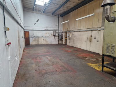 Unit 14 & 15 Limberline Spur, Portsmouth, Industrial / Trade Counter / Warehouse To Let - 20240815_110318.jpg