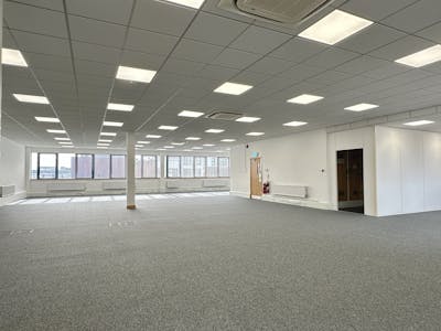 Raglan House, 28-44 Alma Street, Luton, Office To Let - Image 4