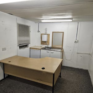 Unit 2, Little Bayham, Lamberthurst, Industrial / Office To Let - 20251126_095312_resized.jpg